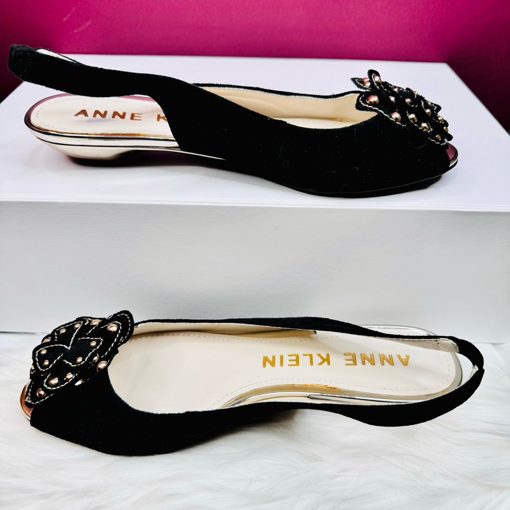{ Anne Klein } : Black Suede “Akfarrah” Silngbacks - Picture 4 of 6